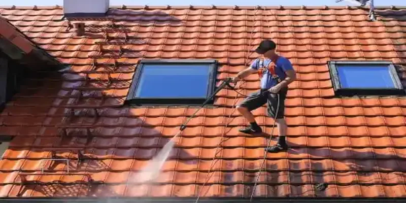 démoussage et nettoyage haute pression de toiture à Hautecour
